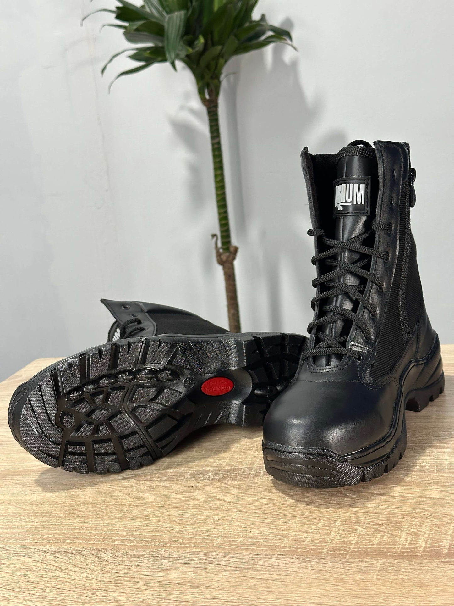 Boots Magnum (%جلد طبيعي 100)
