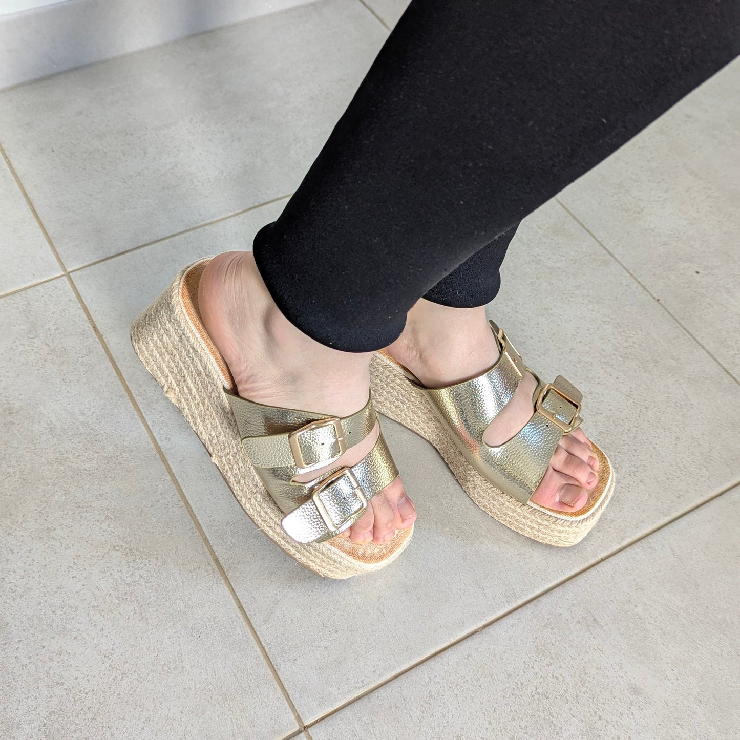 Sandale Compensée - Gold